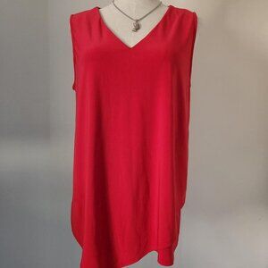 Red Roz & Ali Sleeveless V-neck Tunic Top w/ Pleated Back. SZ Large.